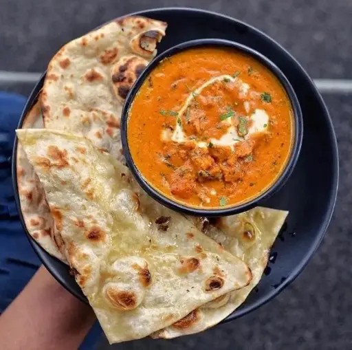 BUTTER CHICKEN WITH TWO NAAN