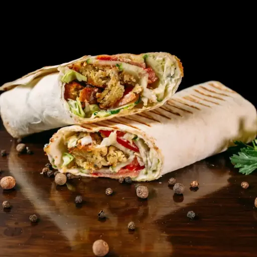 CHICKEN SAWARMA ROLL